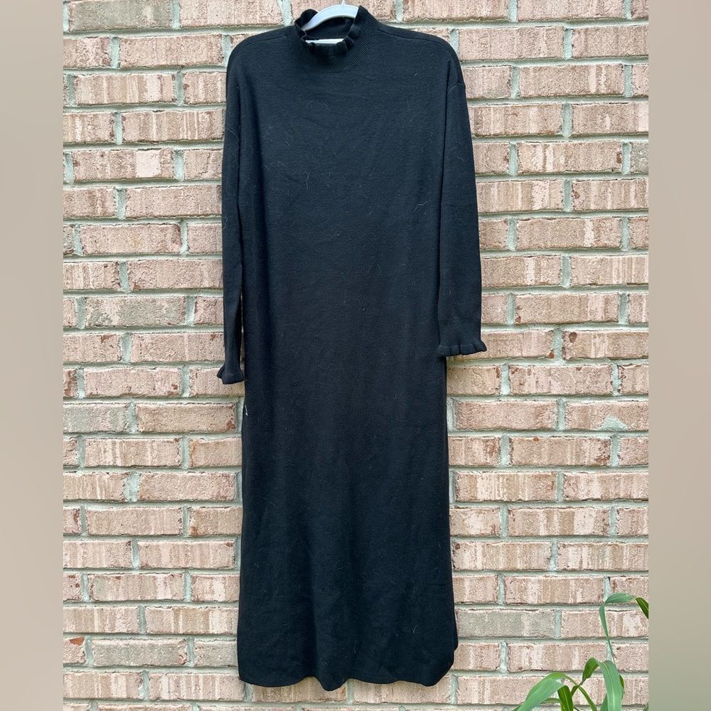 Elegant Black Turtleneck Dress